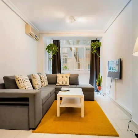דירה San Pages 3br *